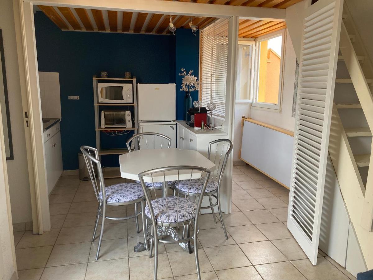 Joli Appartement Mezzanine Avec Parking La Roquille Agde Exteriér fotografie
