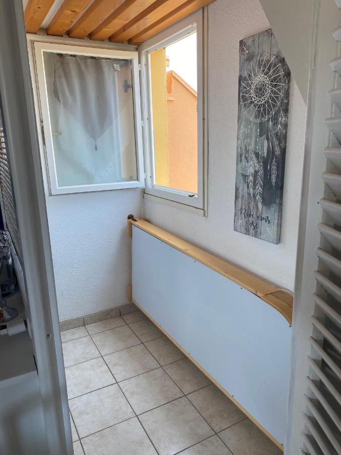Joli Appartement Mezzanine Avec Parking La Roquille Agde Exteriér fotografie
